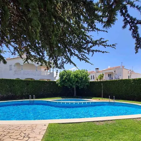 Lia Villa